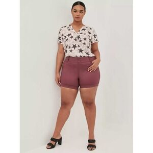 Torrid Plus Size Twill‎ Everyday Shorts with Pockets & Cuffed Hem Size 20